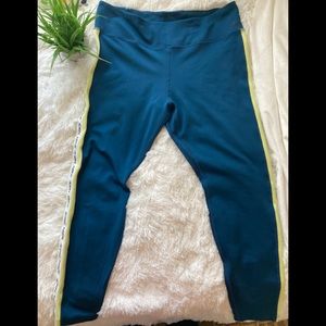 NWOT Nike Leggings